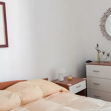 Housing Estate Epicarmo Apartment Palermo
